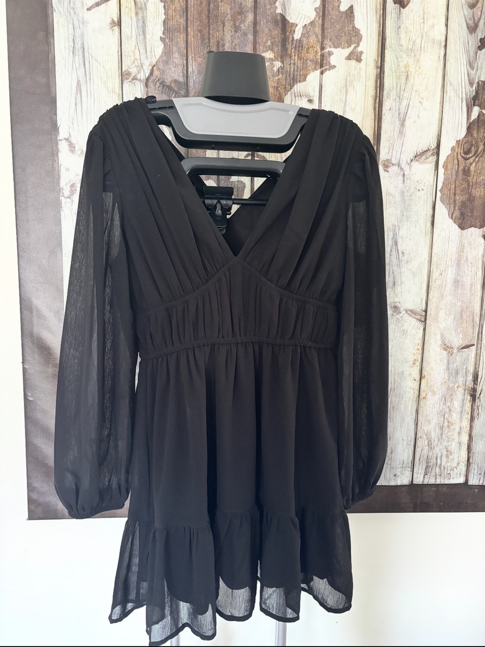 Chiffon Black V-Neck Long Sleeve Mini Dress